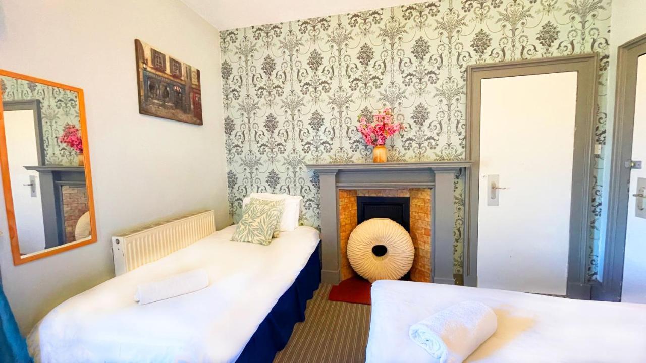 Kirkhill Estate Rooms Gorebridge Eksteriør billede